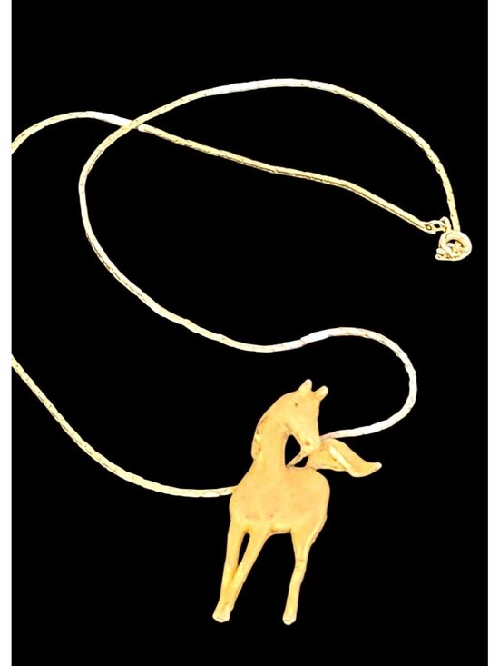 Jewelry - Vintage Gold Tone Horse Pendant Necklace Delicate Chain Elegant Equestrian Desi